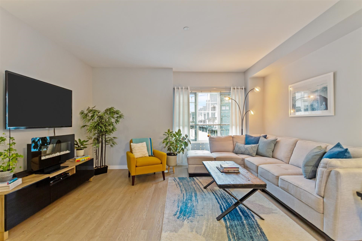 Exterior Rear Photo of 202 19451 Sutton Avenue, Pitt Meadows, BC