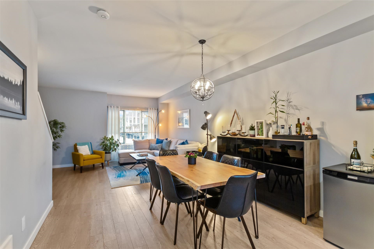 Kitchen Photo of 202 19451 Sutton Avenue, Pitt Meadows, BC