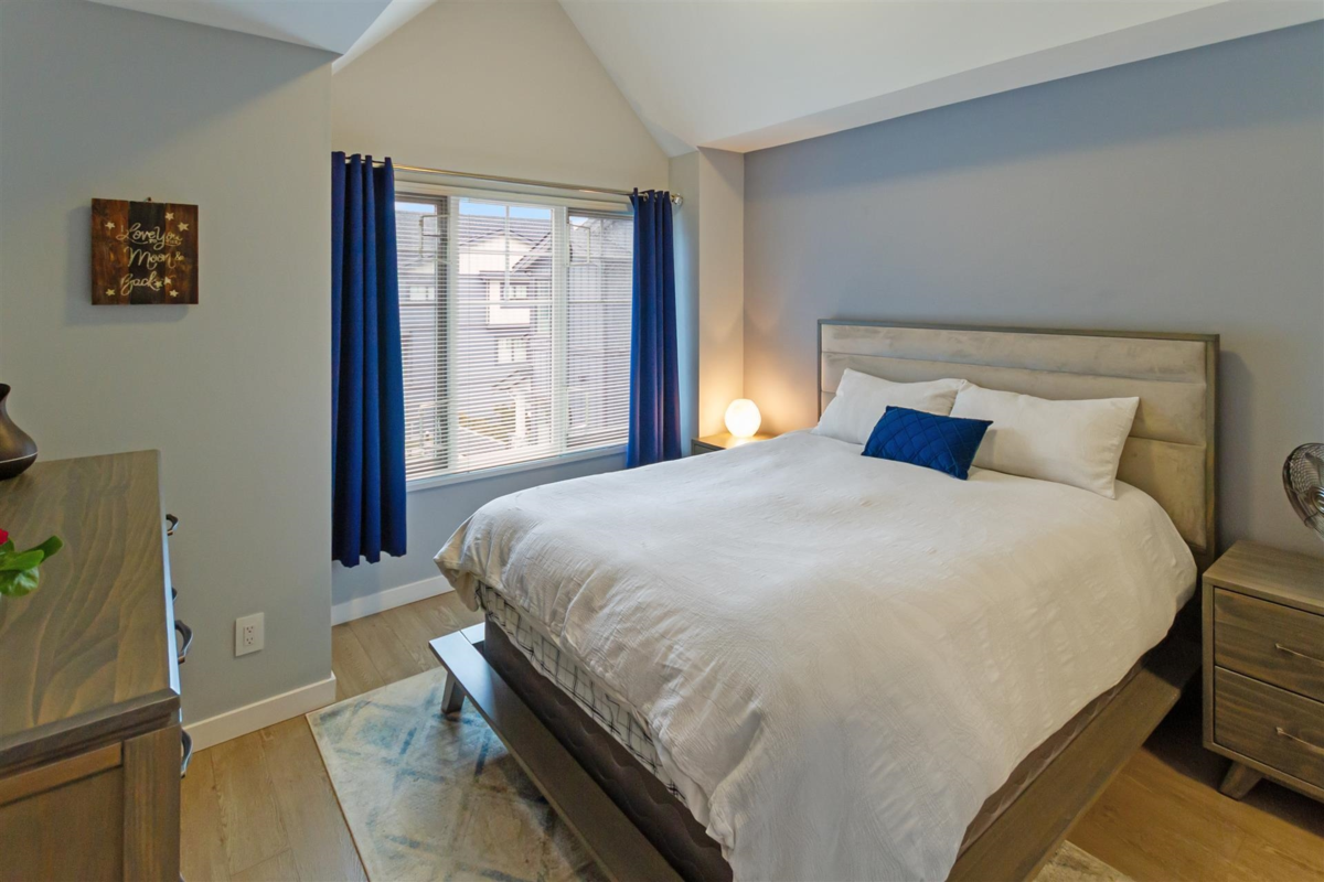 Powder Room Photo of 202 19451 Sutton Avenue, Pitt Meadows, BC