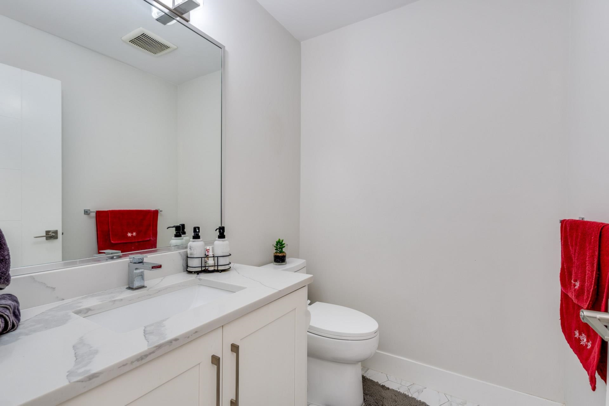 Hallway Photo of 11 19631 55 A Avenue, Langley, BC