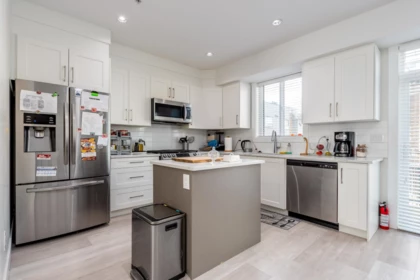11 19631 55 A Avenue, Langley, BC