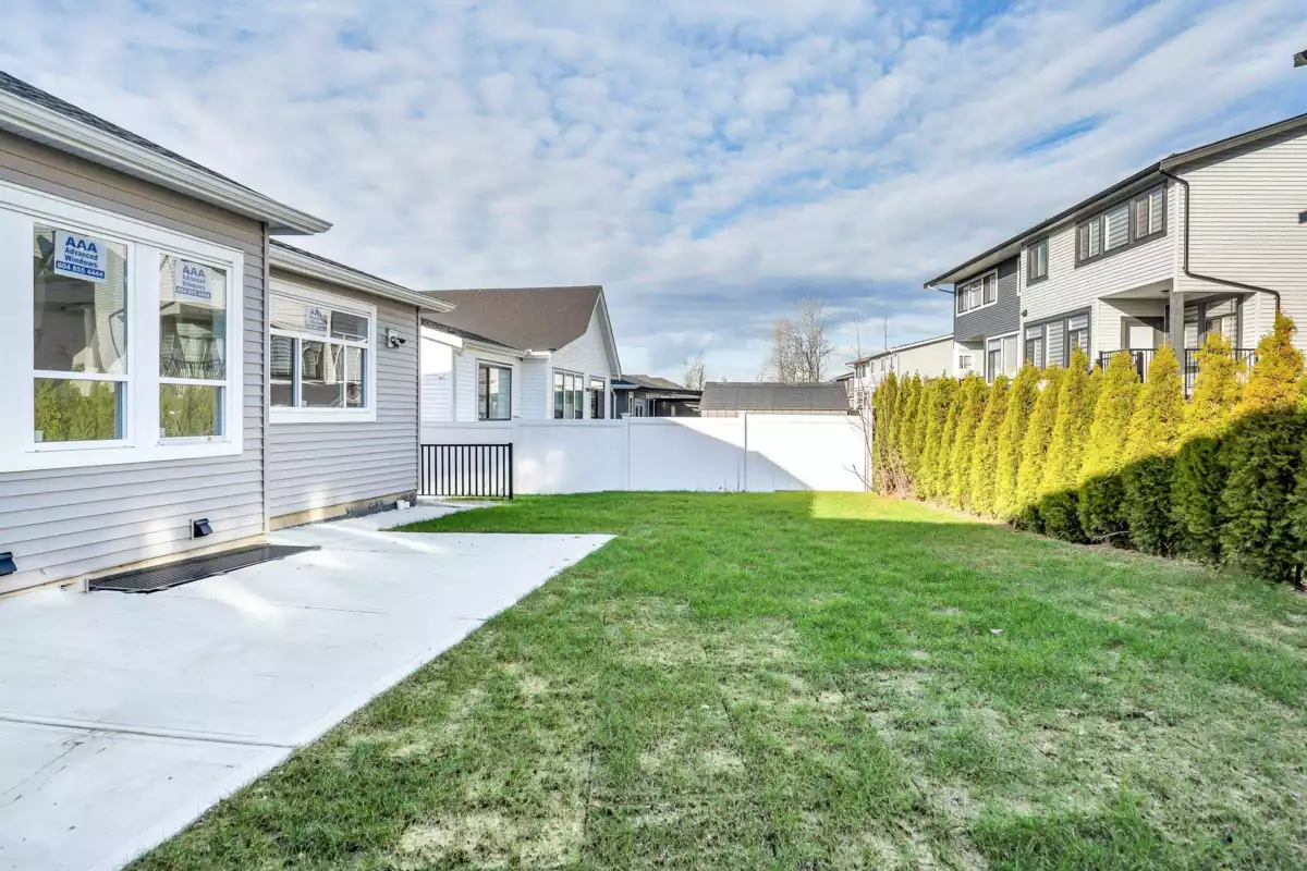 Outdoor Kitchen Photo of 33985 Best Avenue, Mission, BC