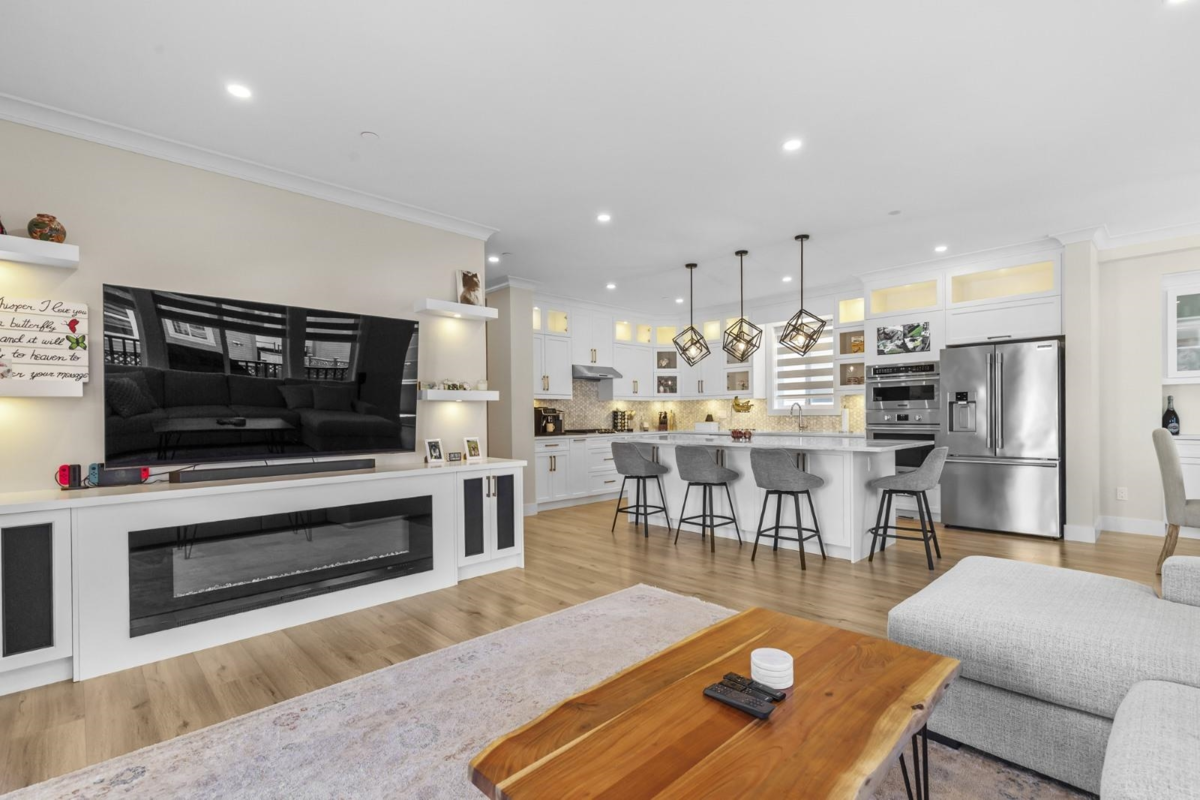 Bedroom 2 Photo of 20388 Wicklund Avenue, Maple Ridge, BC