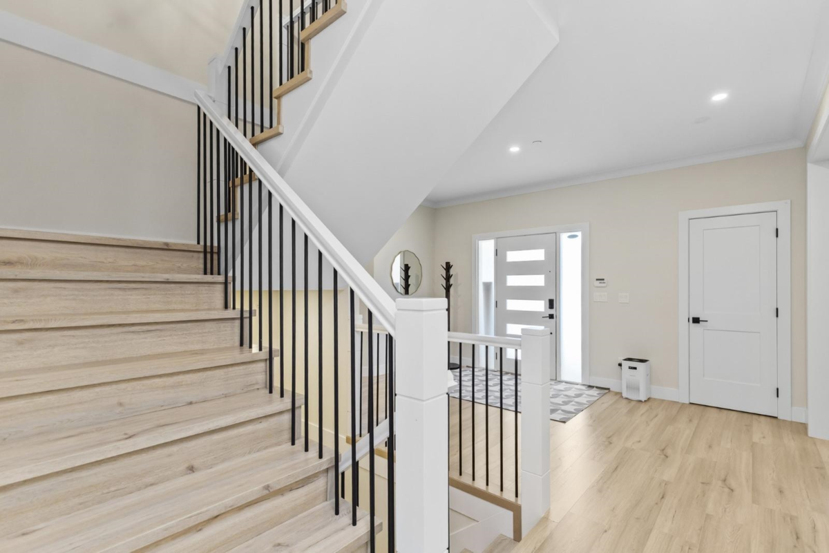 Laundry Room Photo of 20388 Wicklund Avenue, Maple Ridge, BC