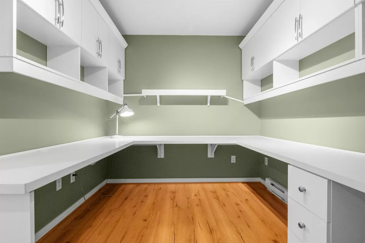 Basement Recreation Room Photo of 39 5300 Admiral Way, Delta, BC