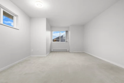 Laundry Room Photo of 39 5300 Admiral Way, Delta, BC