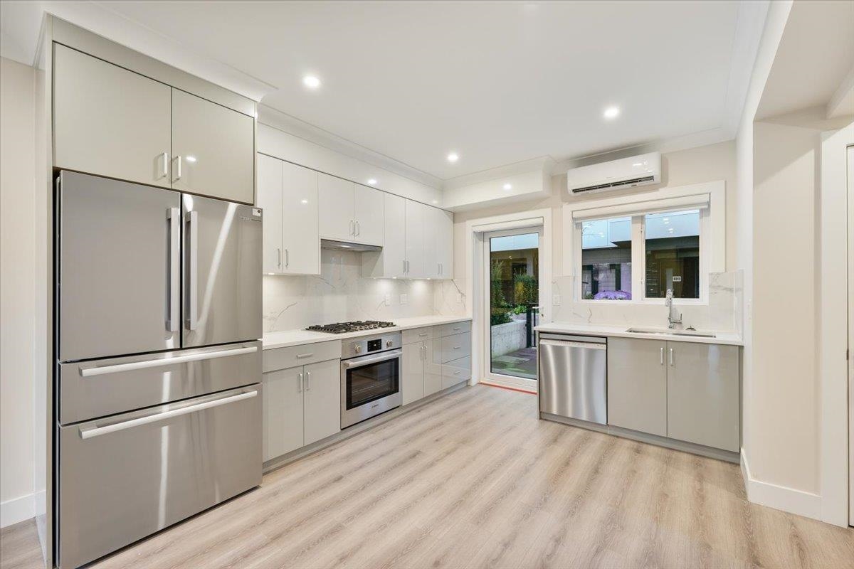 Breakfast Nook Photo of 8303 French Street, Vancouver, BC