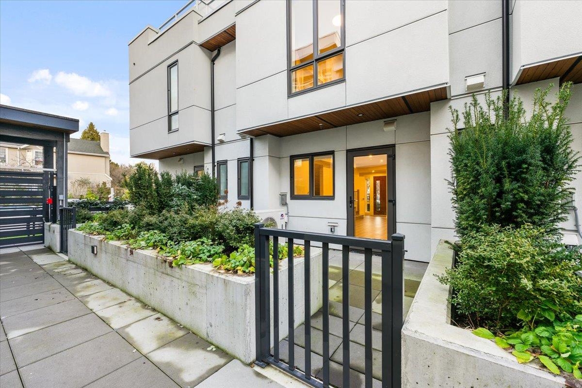 Hot Tub / Spa Photo of 8303 French Street, Vancouver, BC