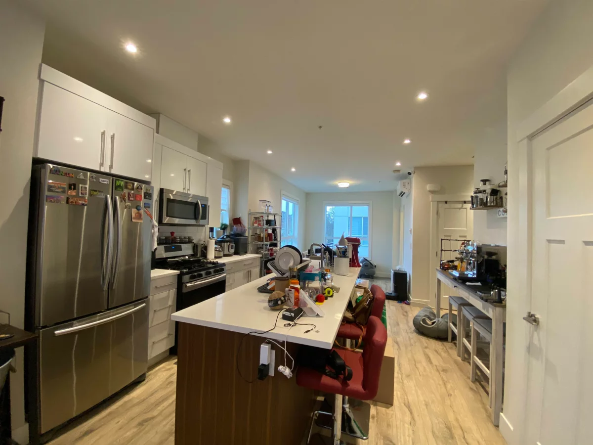 Kitchen Photo of 1 5475 199a Street, Langley, BC