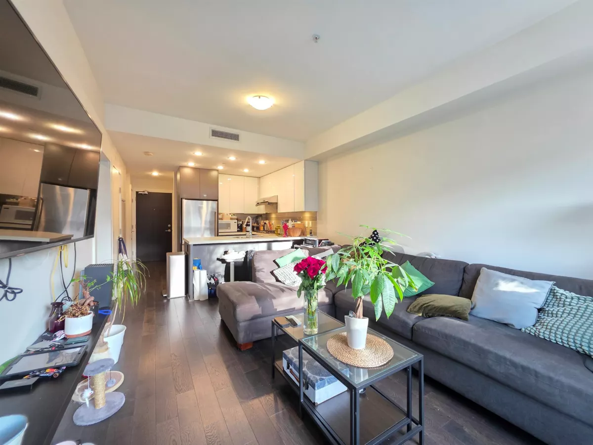 Living Room Photo of 122 5311 Cedarbridge Way, Richmond, BC