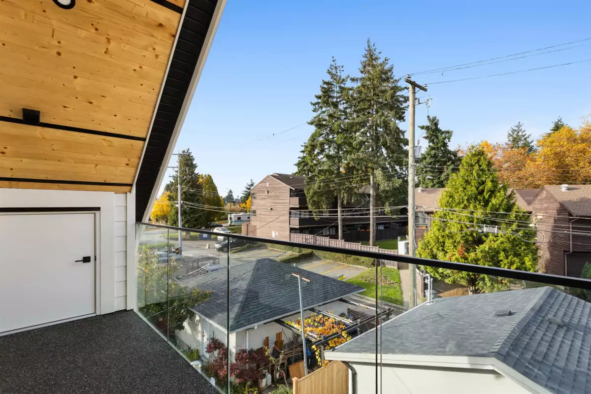 Bedroom 4 Photo of 2 3429 Napier Street, Vancouver, BC