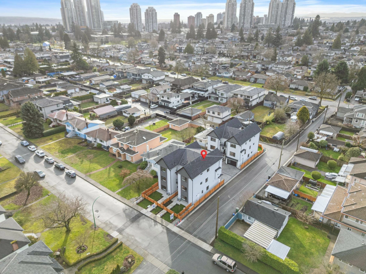 Playground / Recreational Area Near 1 6639 Acacia Avenue, Burnaby, BC