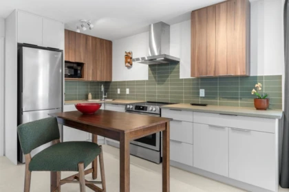 Pantry Photo of 101A 460 14th Street, West Vancouver, BC