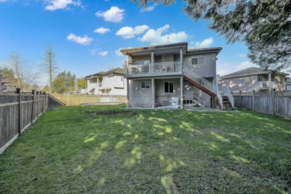 Front Yard Photo of 7563 127 Street, Surrey, BC