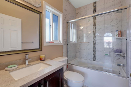 Mudroom Photo of 7563 127 Street, Surrey, BC