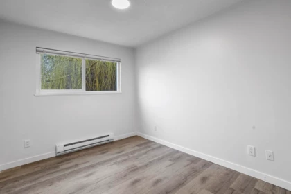 Bedroom 2 Photo of 45595 Lewis Avenue, Chilliwack, BC