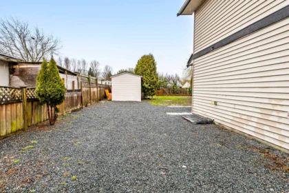 Garage Interior Photo of 45595 Lewis Avenue, Chilliwack, BC