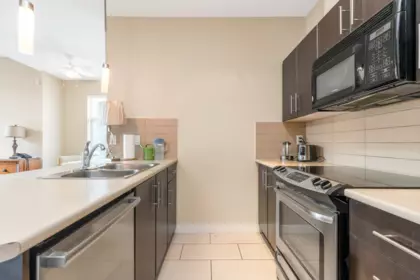Breakfast Nook Photo of 216 33546 Holland Avenue, Abbotsford, BC