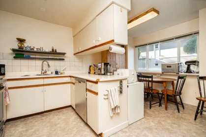 Kitchen Photo of 34 9914 148 Street, Surrey, BC