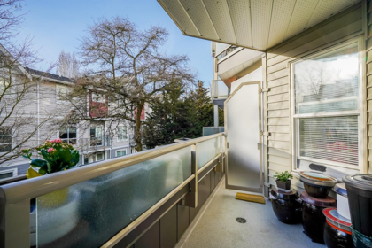 Hallway Photo of 206 14355 103 Avenue, Surrey, BC