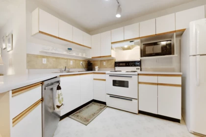 207 5955 177b Street, Surrey, BC, Surrey — Apartment/Condo for sale