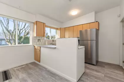 Kitchen Island Photo of 9410 Corbould Street, Chilliwack, BC