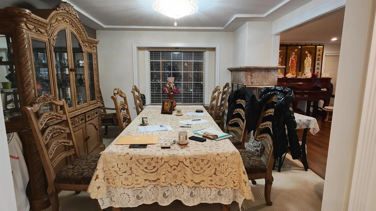 Dining Area Photo of 8675 Armstrong Avenue, Burnaby, BC