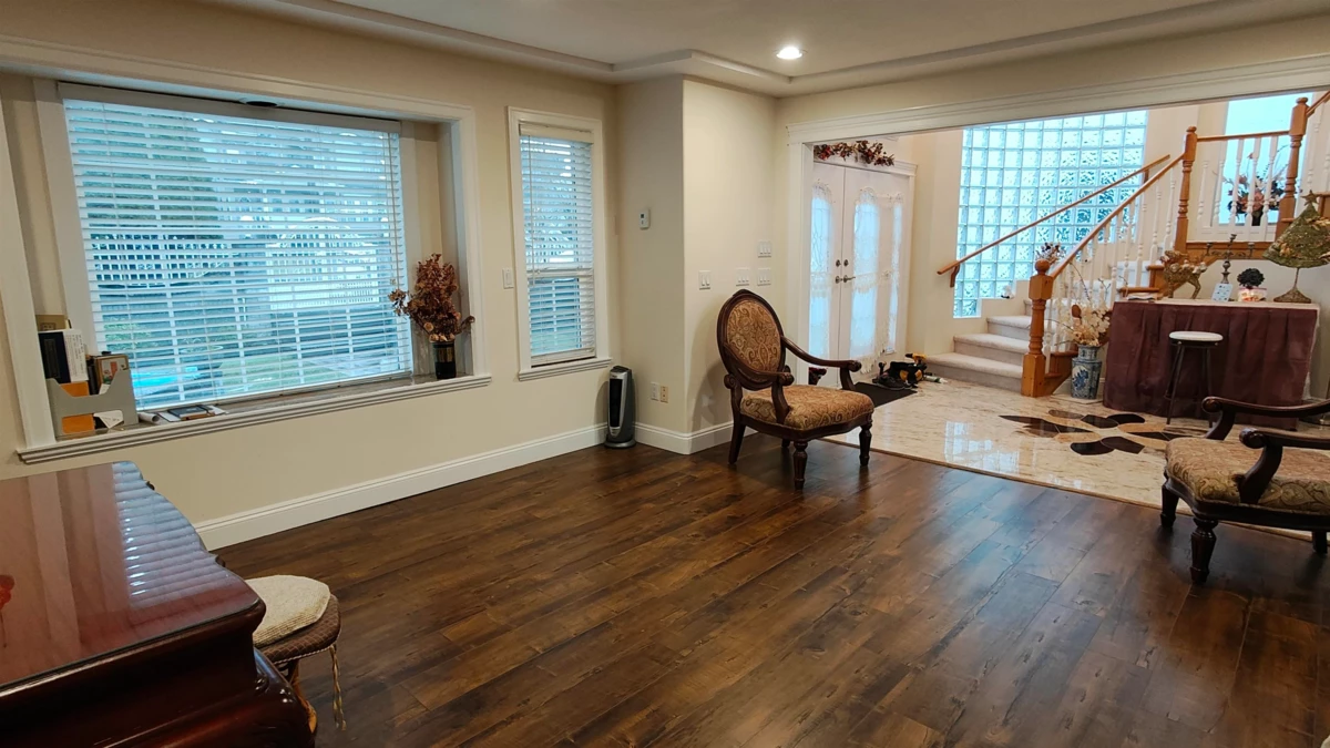 Living Room Photo of 8675 Armstrong Avenue, Burnaby, BC