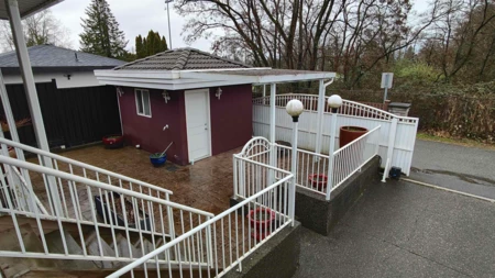 Hot Tub / Spa Photo of 8675 Armstrong Avenue, Burnaby, BC