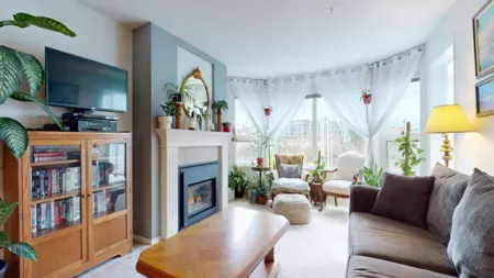 202 1468 Pemberton Avenue, Squamish, BC, Squamish — Apartment/Condo for sale