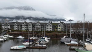 202 1468 Pemberton Avenue, Squamish, BC