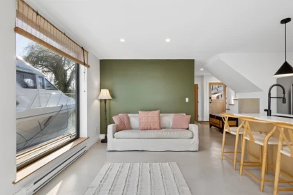 Primary Bedroom Photo of 4345 W River Road, Ladner, BC