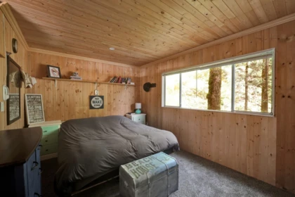 Mudroom Photo of 322 Echo Island, Harrison Hot Springs, BC