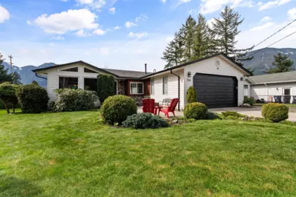 780 Olson Avenue, Hope, BC, Hope — Single Family Residence for sale