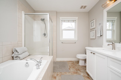 Laundry Room Photo of 19662 73a Avenue, Langley, BC