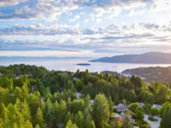 3 4665 Woodridge Place, West Vancouver, BC