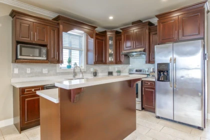 Kitchen Island Photo of 5902 131 Street, Surrey, BC