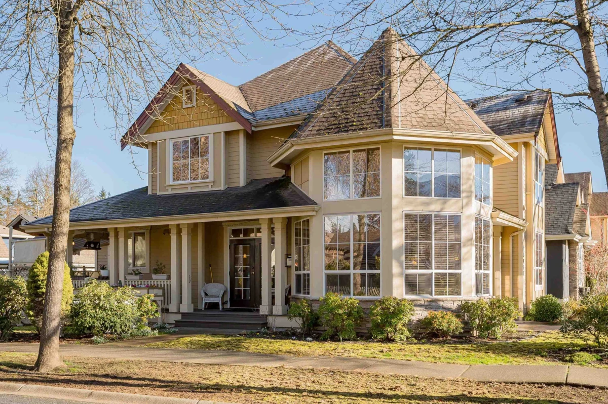 Exterior Rear Photo of 5877 Garrison Boulevard, Chilliwack, BC