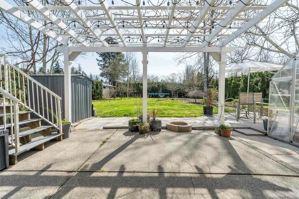 Hot Tub / Spa Photo of 21720 50 Avenue, Langley, BC