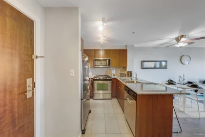303 5889 Irmin Street, Burnaby, BC, Burnaby — Apartment/Condo for sale
