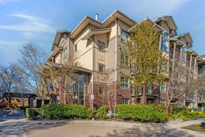 Front Yard Photo of 303 5889 Irmin Street, Burnaby, BC