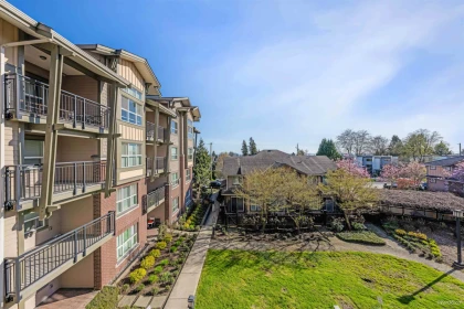 Garden / Landscaping Photo of 303 5889 Irmin Street, Burnaby, BC