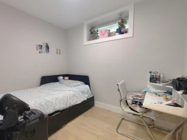 Hot Tub / Spa Photo of 2177 E 40th Avenue, Vancouver, BC