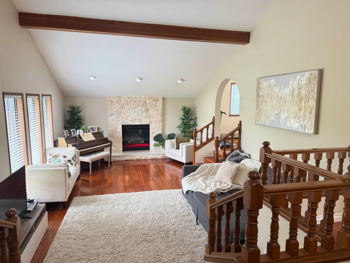 Dining Area Photo of 4078 Farrington Street, Burnaby, BC