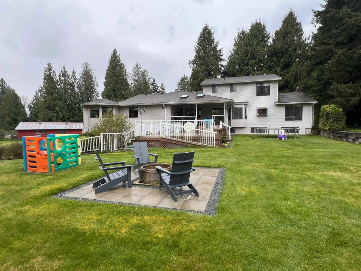 Family Room Photo of 6582 Satchell Street, Abbotsford, BC
