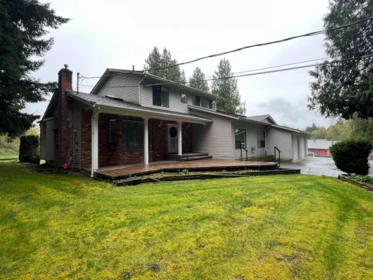 Kitchen Photo of 6582 Satchell Street, Abbotsford, BC