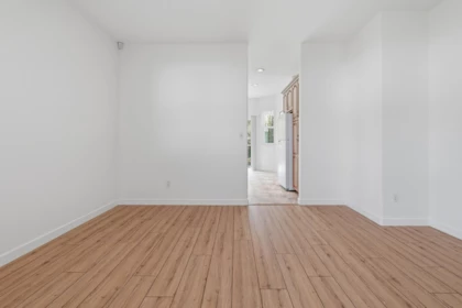 Primary Bathroom Photo of 33 27435 29a Avenue, Langley, BC