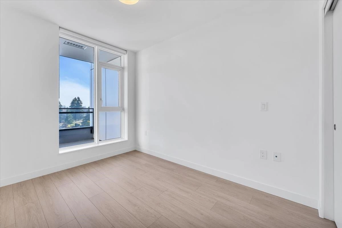 Dining Area Photo of 1212 13675 107a Avenue, Surrey, BC