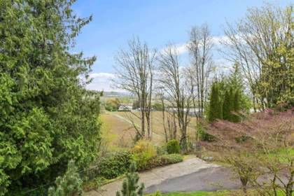 Outdoor Deck Photo of 135 4001 Old Clayburn Road, Abbotsford, BC