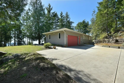 Mudroom Photo of 10741 Wood Bay Heights Road, Halfmoon Bay, BC